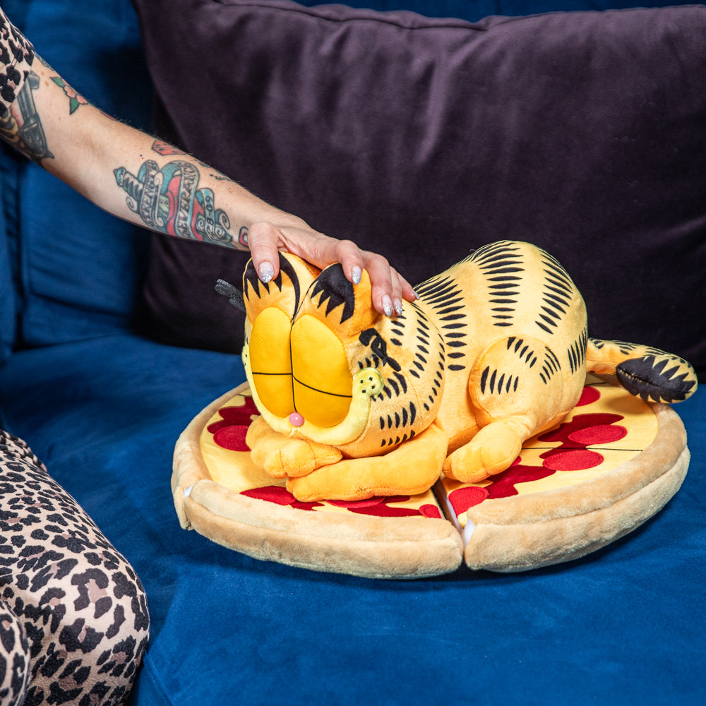 Garfield Pizza Nap Time 16” Plush Set