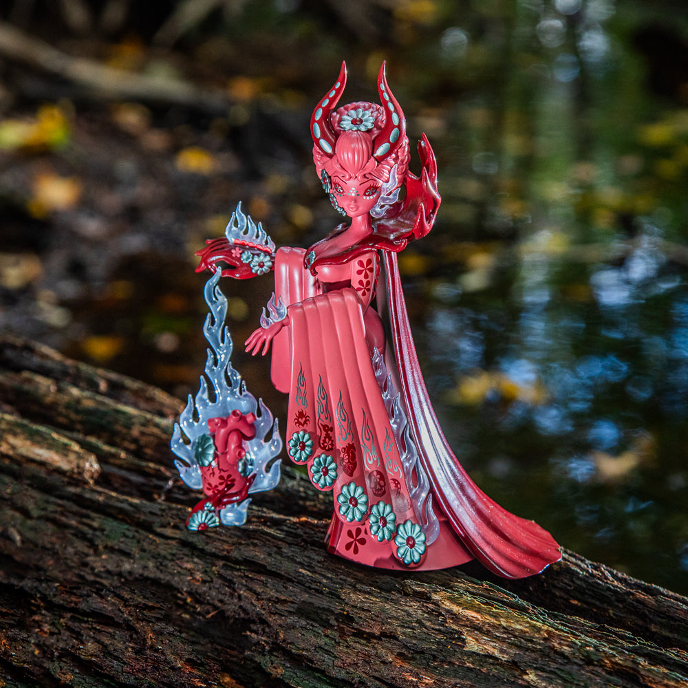 Witch Queen 8" Vinyl Art Figure by Junko Mizuno - Blood Red Edition (Limited Edition of 300)