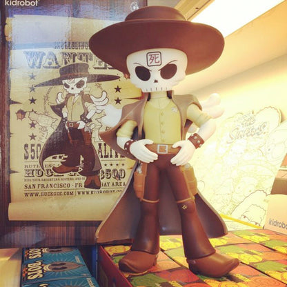 Huck Gee x Kidrobot Skullslinger Art Figure - Blondie Edition